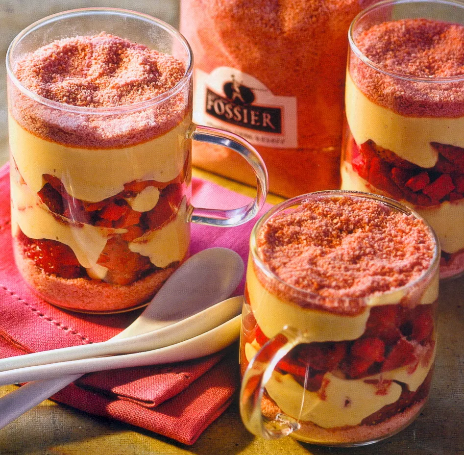 Tiramisu fraises macarons